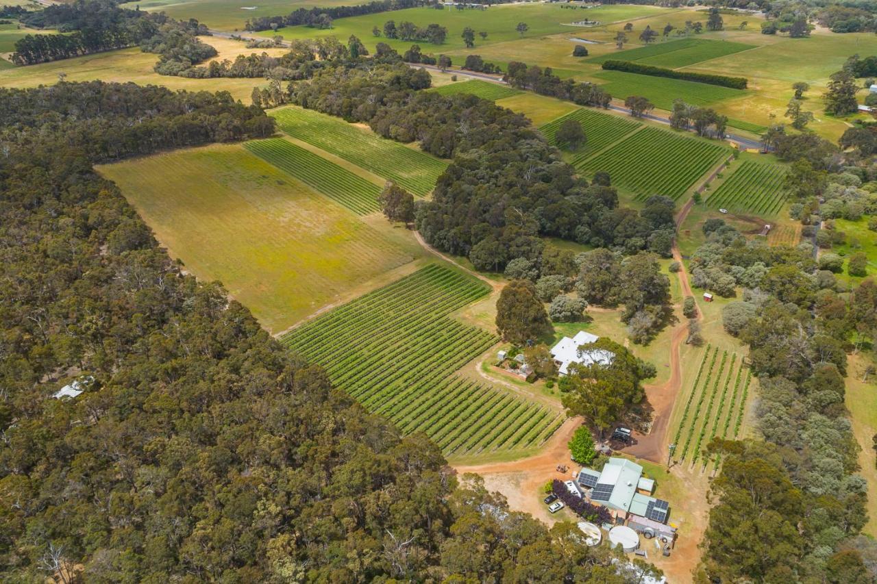 Yelverton Island Brook Estate Vineyard And Chalets מראה חיצוני תמונה