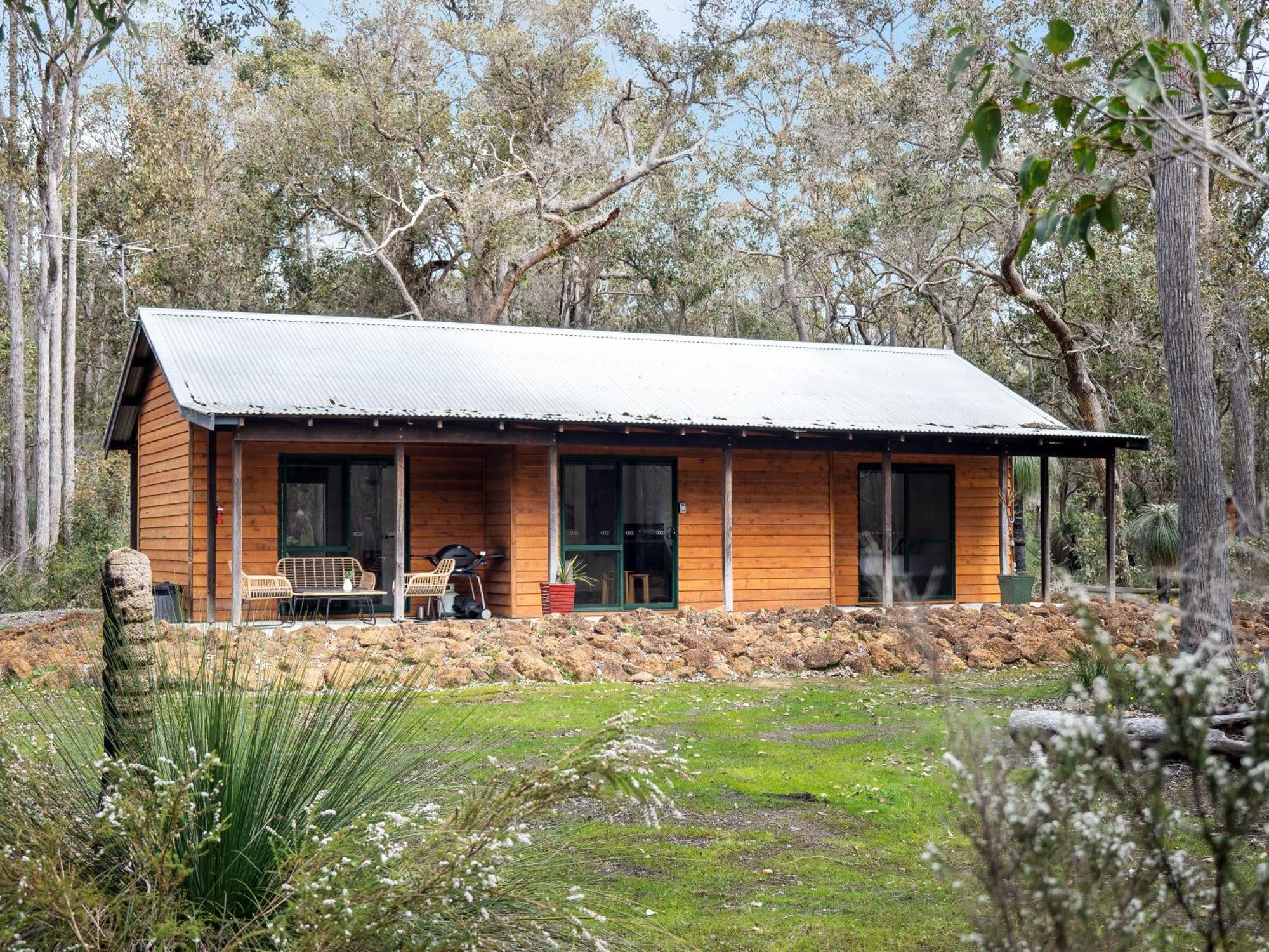 Yelverton Island Brook Estate Vineyard And Chalets מראה חיצוני תמונה